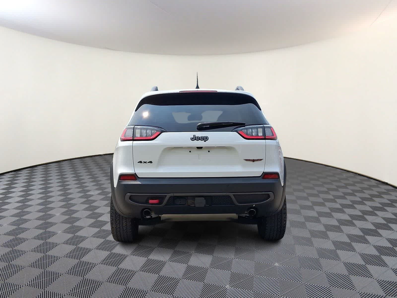 Used 2021 Jeep Cherokee Trailhawk w/ Trailer Tow Group AWD/4WD image 6