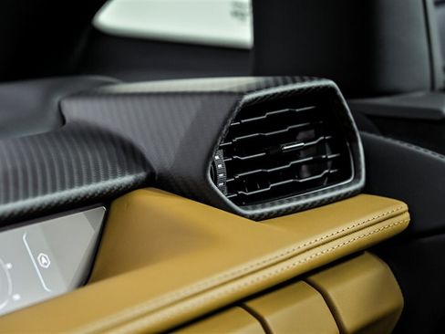 Used 2024 Lamborghini Revuelto AWD/4WD image 75