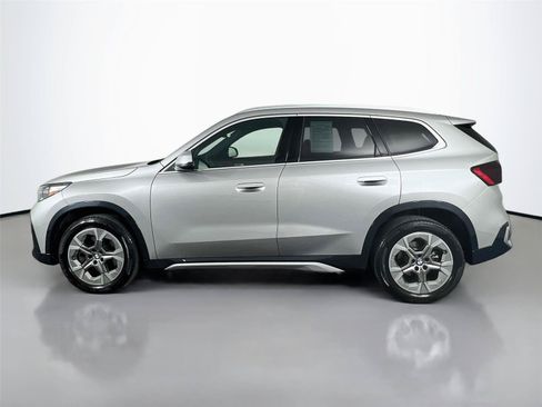 Used 2024 BMW X1 xDrive28i w/ Convenience Package AWD/4WD image 3