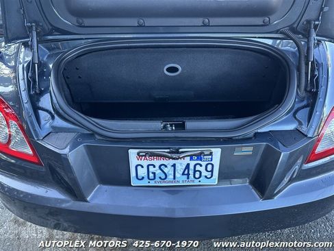Used 2008 Chrysler Crossfire Limited image 7