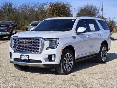 Used 2021 GMC Yukon Denali w/ Denali Premium Package AWD/4WD image 4