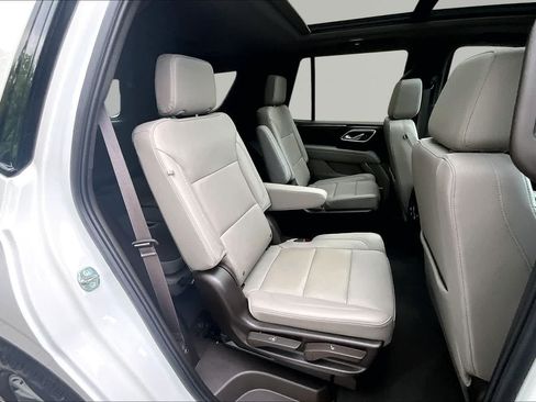 Used 2023 Chevrolet Tahoe Z71 w/ Luxury Package AWD/4WD image 20