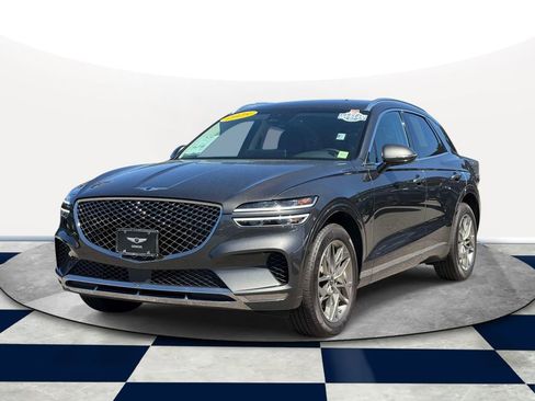 Certified 2025 Genesis GV70 2.5T AWD/4WD image 3