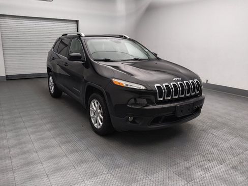 Used 2015 Jeep Cherokee Latitude w/ Comfort/Convenience Group FWD image 13