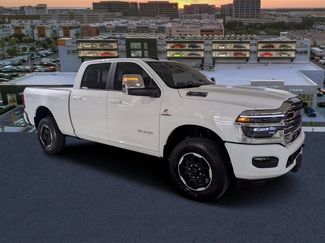 Used 2025 RAM 2500 Laramie AWD/4WD video 1