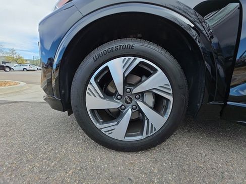 Used 2025 Audi Q6 e-tron Premium Plus w/ Premium Plus AWD/4WD image 26