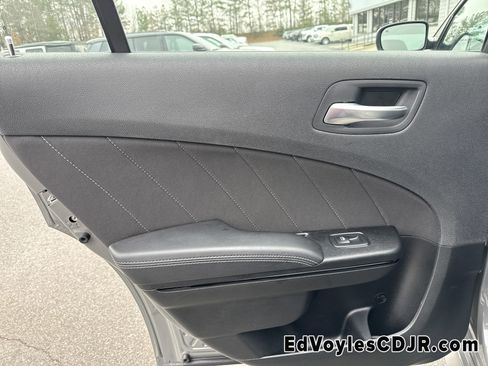 Used 2023 Dodge Charger R/T w/ Blacktop Package image 27