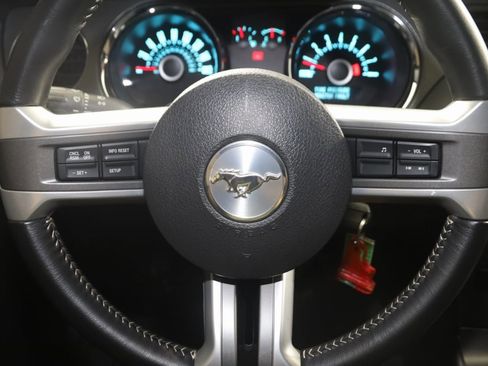 Used 2013 Ford Mustang GT w/ Security Pkg image 31