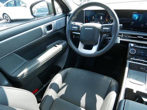 Certified 2026 Hyundai Santa Fe SEL AWD/4WD image 9