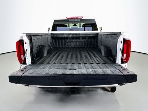 Used 2023 GMC Sierra 3500 Denali w/ Denali Ultimate Package AWD/4WD image 10