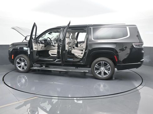 Used 2024 Jeep Grand Wagoneer L 4WD image 89