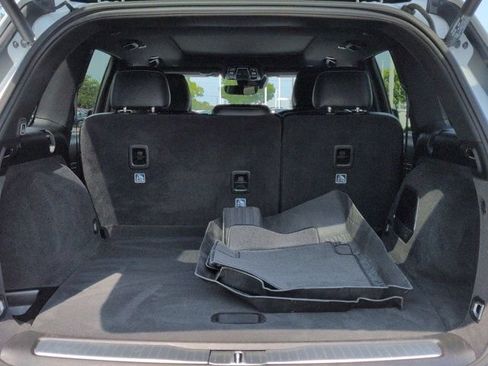Used 2022 Jeep Grand Cherokee Overland AWD/4WD image 18