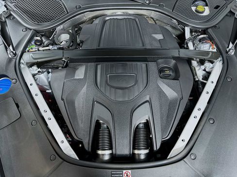 New 2026 Porsche Panamera RWD image 30