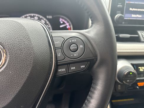 Used 2021 Toyota RAV4 Limited image 20