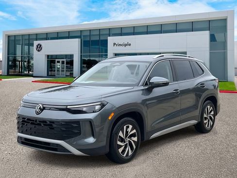 New 2026 Volkswagen Tiguan S FWD image 1