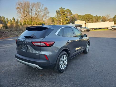 Used 2023 Ford Escape Active image 3