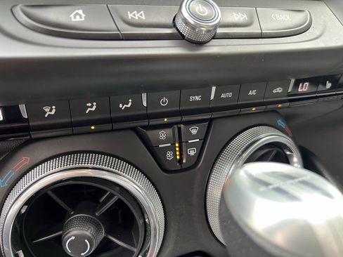 Used 2016 Chevrolet Camaro LT RWD image 19