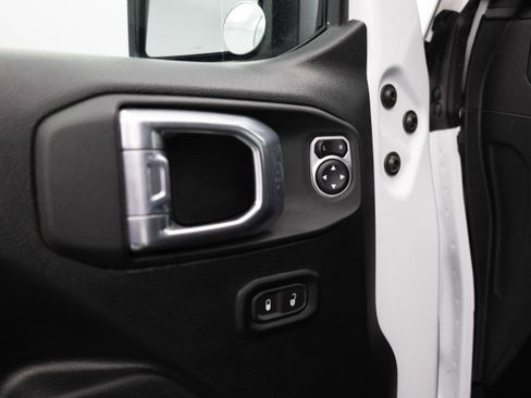 Used 2021 Jeep Wrangler Rubicon image 33