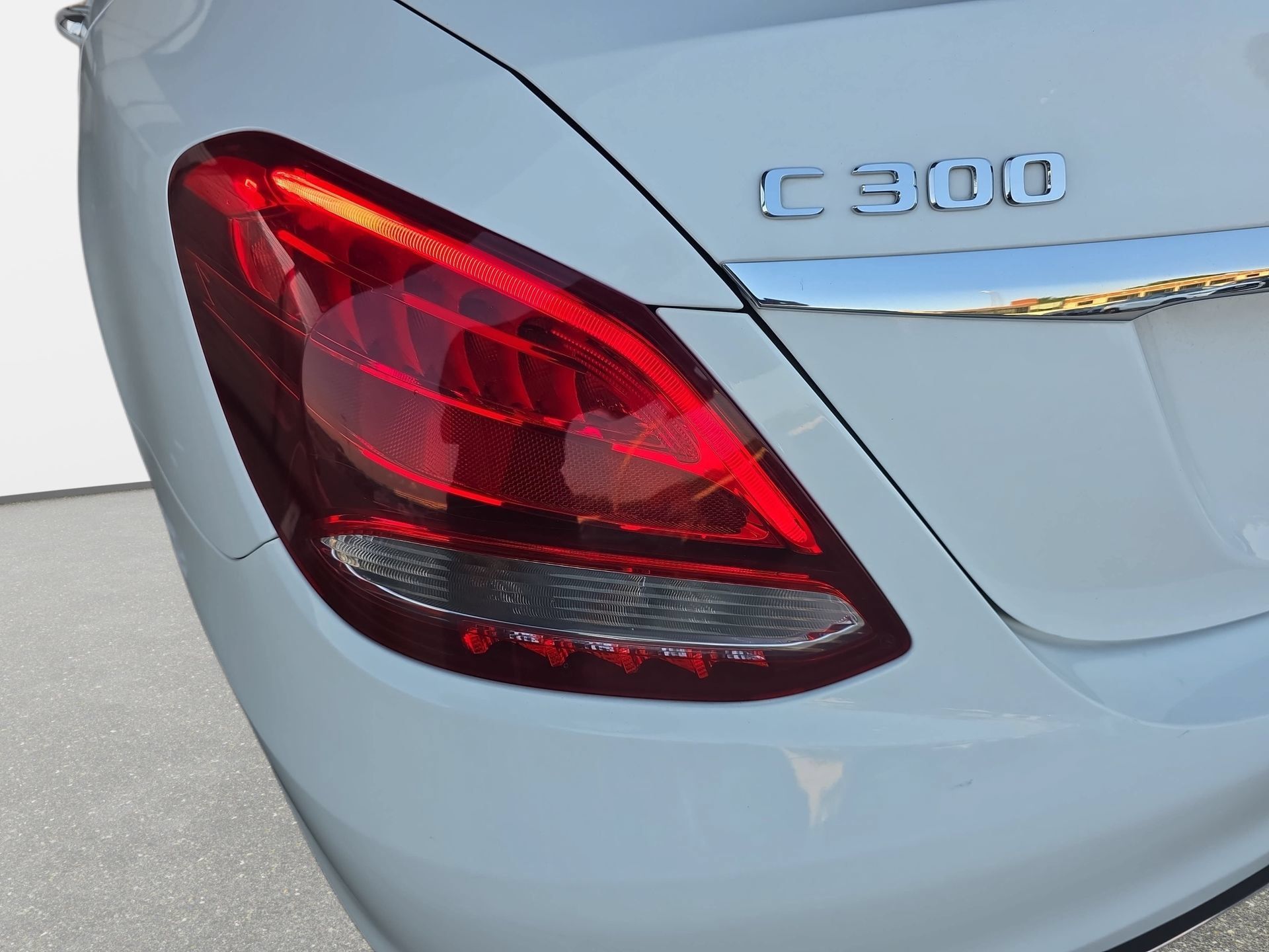 Used 2017 Mercedes-Benz C 300 4MATIC Sedan image 32