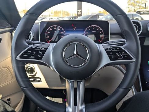 Used 2025 Mercedes-Benz C 300 Sedan image 28