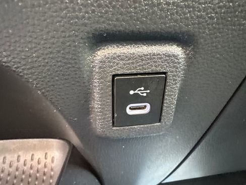 Certified 2023 Toyota Corolla SE image 39