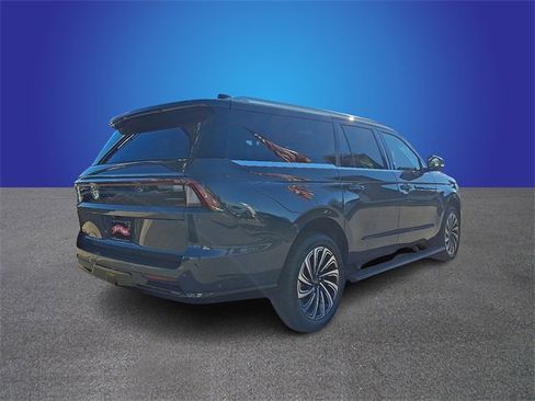 New 2025 Lincoln Navigator L Black Label image 3