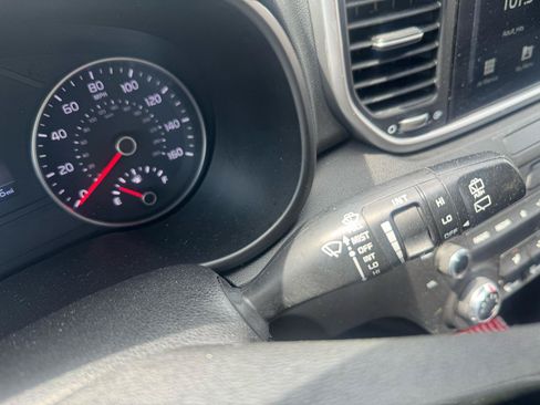 Used 2021 Kia Sportage LX FWD image 28