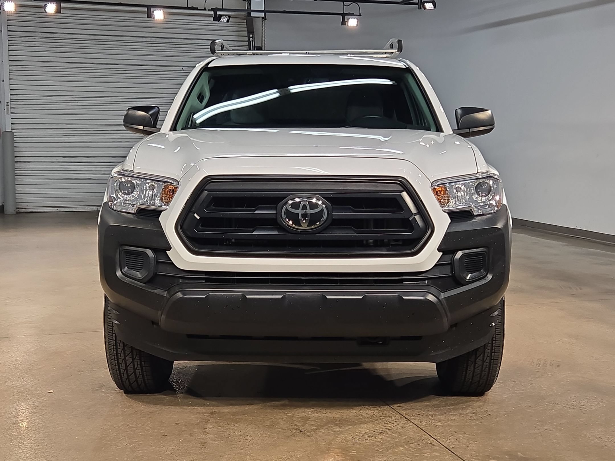Used 2023 Toyota Tacoma SR RWD image 2