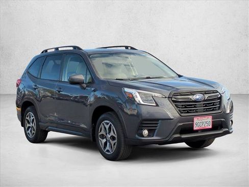 Certified 2023 Subaru Forester Premium image 3