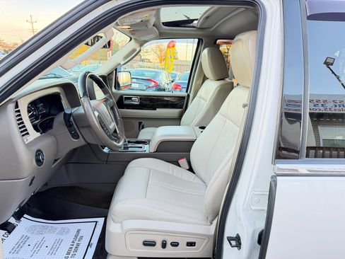 Used 2015 Lincoln Navigator L 4WD image 12