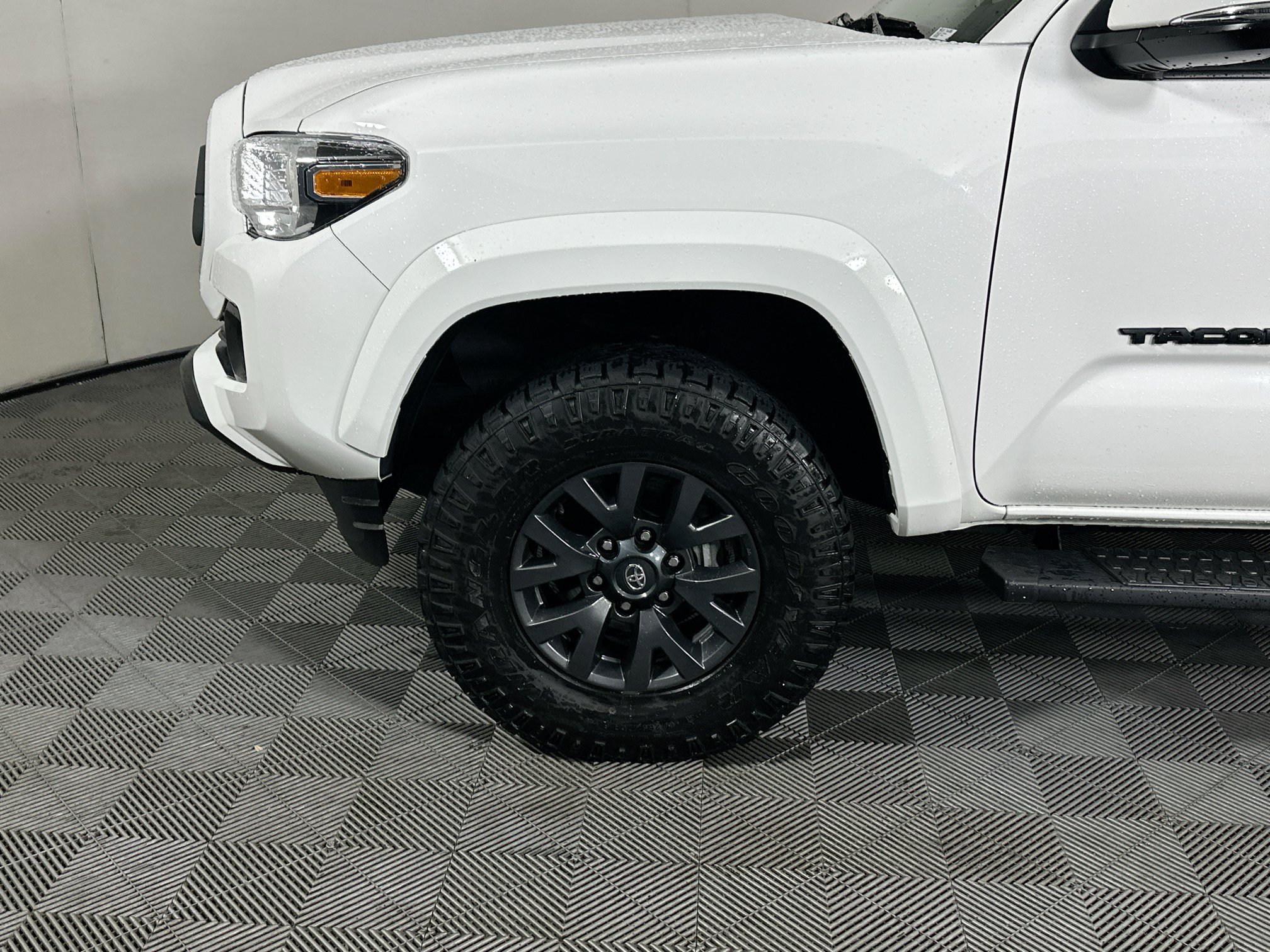 Used 2023 Toyota Tacoma SR5 w/ Technology Package AWD/4WD image 11