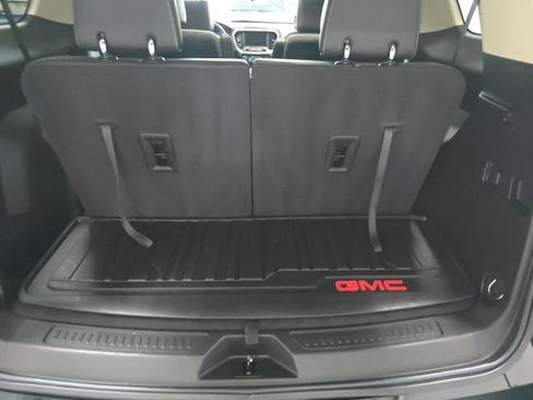 Used 2023 GMC Acadia Denali w/ Denali Ultimate Package image 8