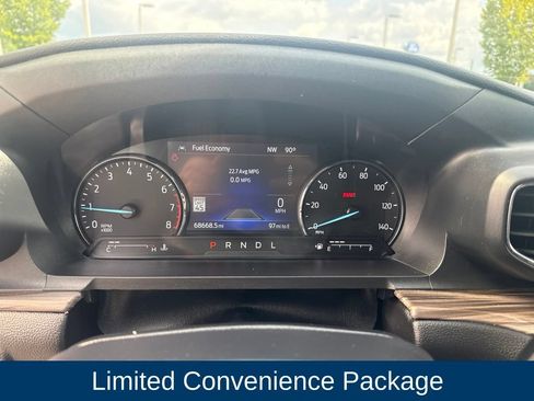 Used 2022 Ford Explorer Limited w/ Equipment Group 301A RWD image 17