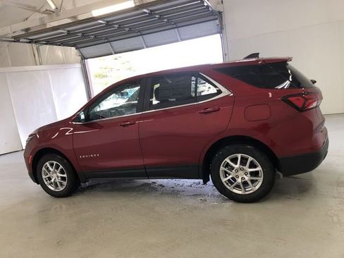 Used 2023 Chevrolet Equinox LT image 6