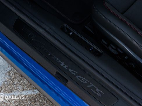 Used 2025 Porsche 911 Carrera 4 GTS image 25