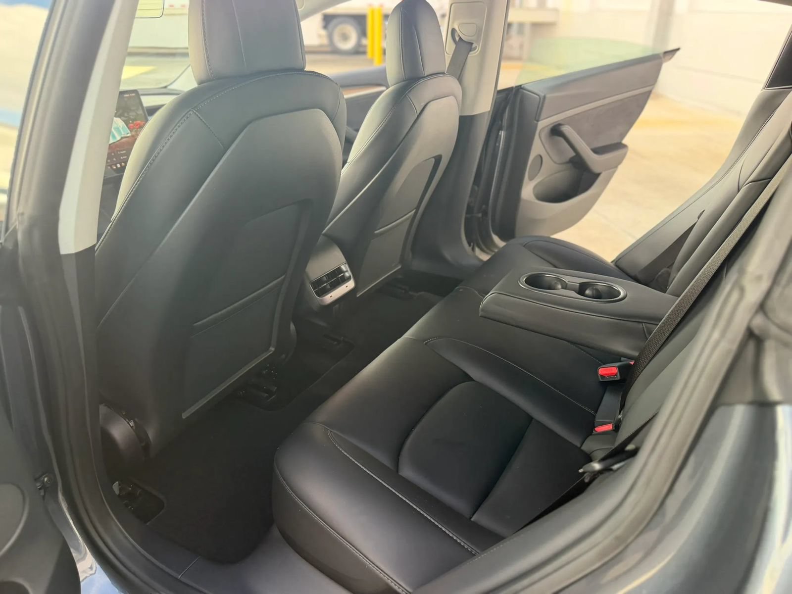 Used 2022 Tesla Model 3 Long Range AWD/4WD image 19
