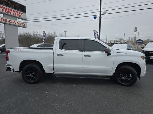 Used 2022 Chevrolet Silverado 1500 RST w/ Redline Edition image 17