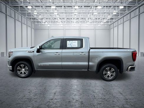 Used 2025 GMC Sierra 1500 SLT AWD/4WD image 4