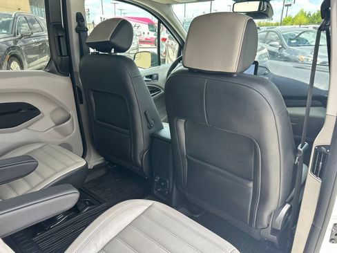 Used 2019 Ford Transit Connect XLT w/ XLT Premium Package FWD image 34