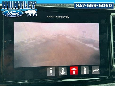 Used 2024 Chrysler Pacifica Limited FWD image 22