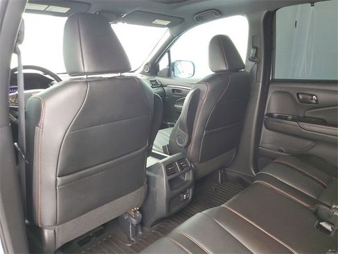 Used 2023 Honda Passport TrailSport image 15