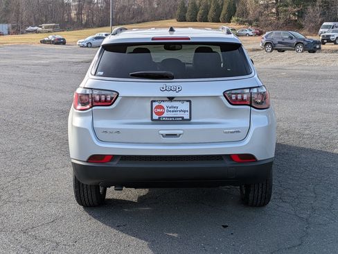 New 2026 Jeep Compass Latitude image 6