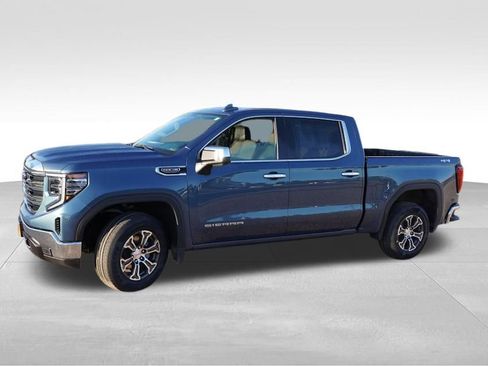 Certified 2024 GMC Sierra 1500 SLT image 10