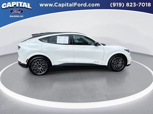 Certified 2025 Ford Mustang Mach-E Premium AWD/4WD image 9