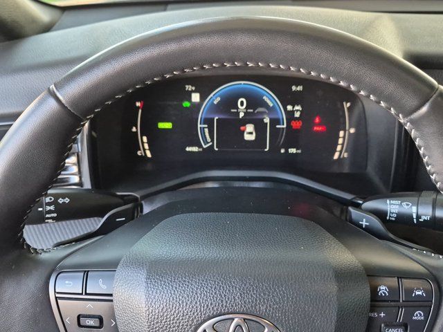 Used 2025 Toyota Camry SE FWD image 19