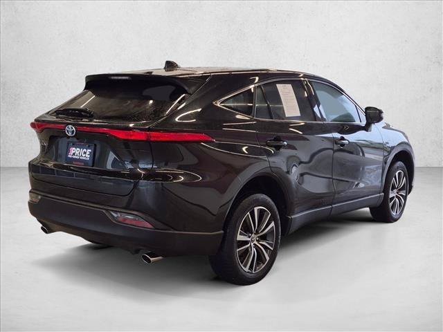 Used 2023 Toyota Venza LE AWD/4WD image 5