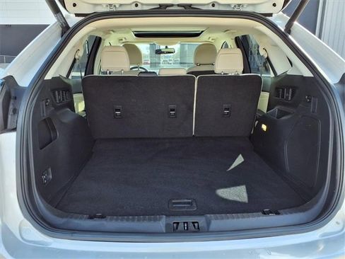 Used 2018 Ford Edge Titanium w/ Equipment Group 301A image 7