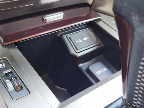Used 2019 Lexus GX 460 Premium AWD/4WD image 16