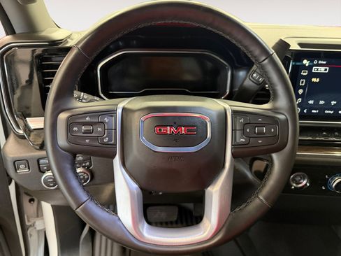Used 2024 GMC Sierra 1500 Elevation AWD/4WD image 15