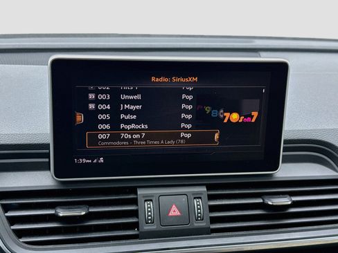 Used 2018 Audi Q5 2.0T Premium AWD/4WD image 11